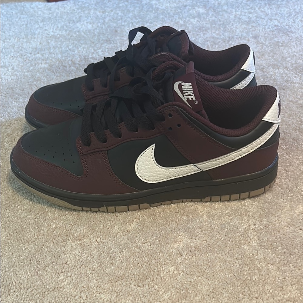 EUC Nike Dunks